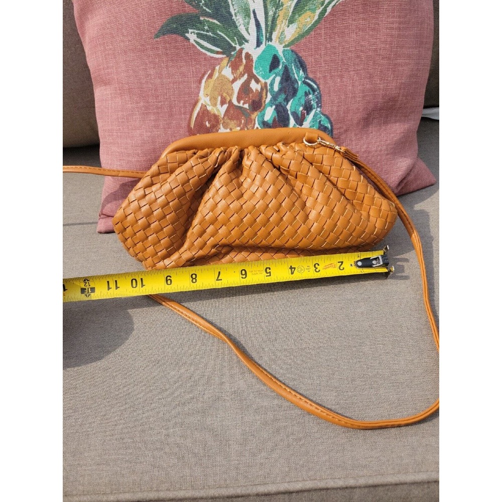 Urban Expressions Brown Leona Woven Crossbody Purse Handbag vegan - Picture 10 of 12